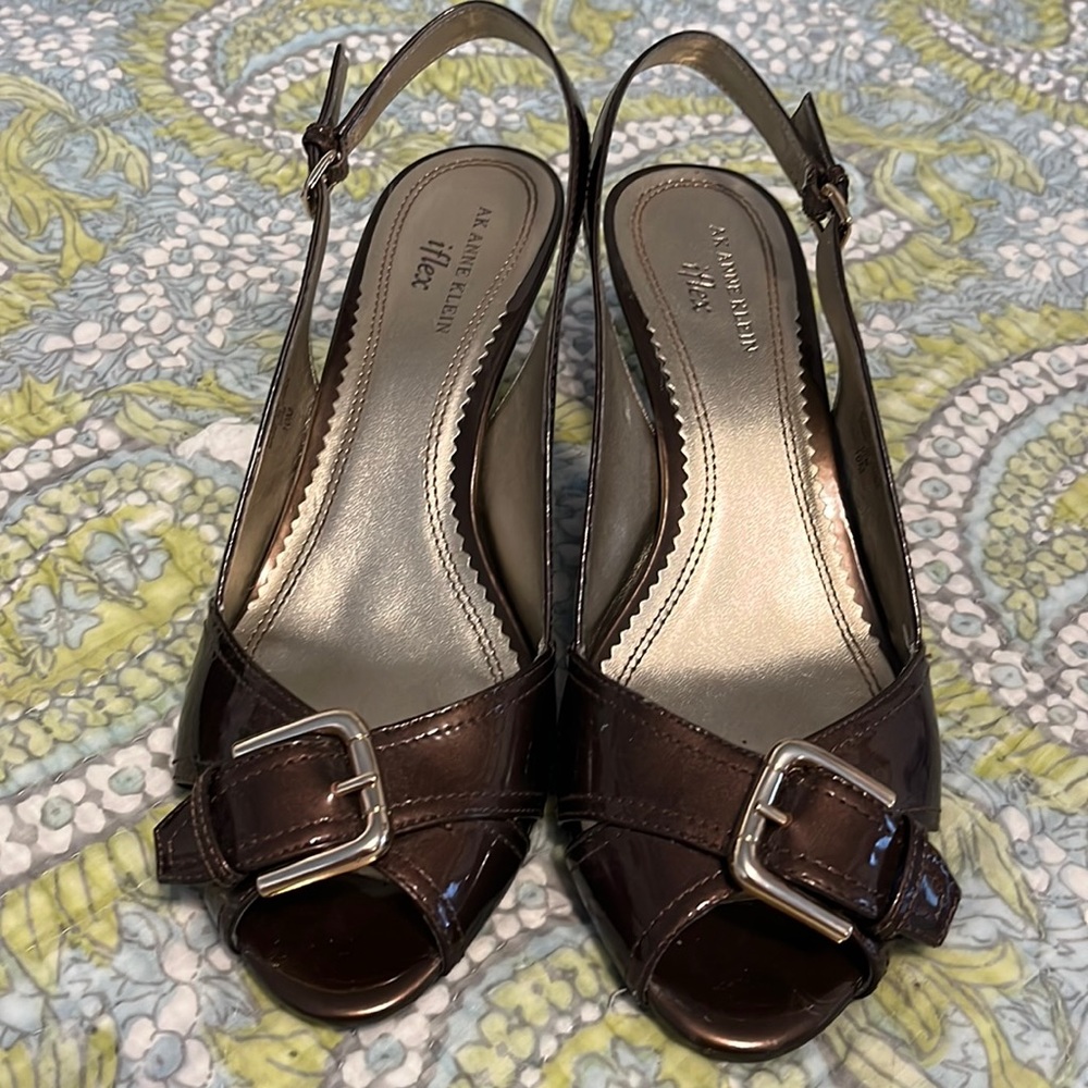 Anne Klein heels, brown frost, size 10M